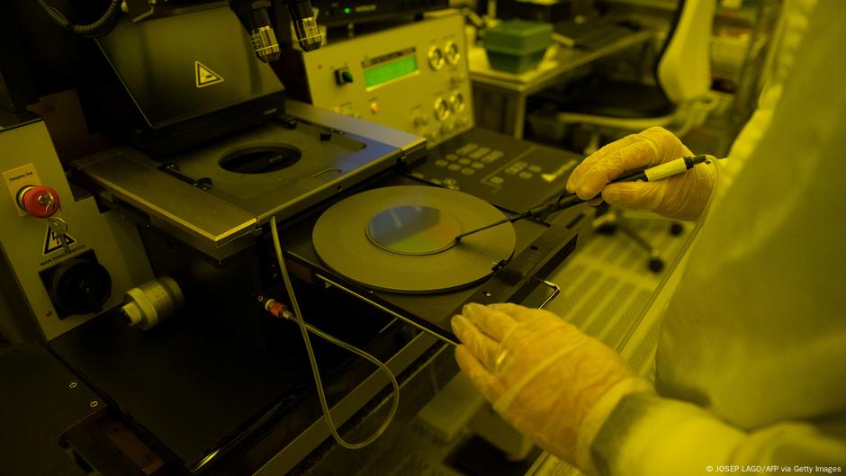 AI chip race: Fears grow of huge financial bubble – DW – 02/20/2024