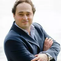 Dr. Aladdin AYESH Professeur visitant en Intelligence artificielle Dr. Aladdin AYESH Professeur visitant en Intelligence artificielle